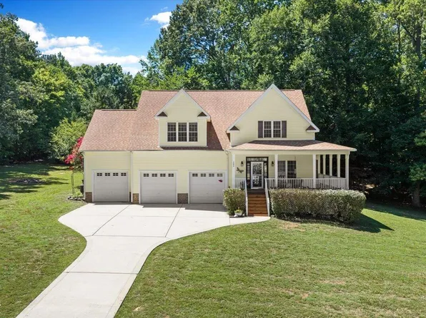 1084 Whip Ln, Stem, NC 27581