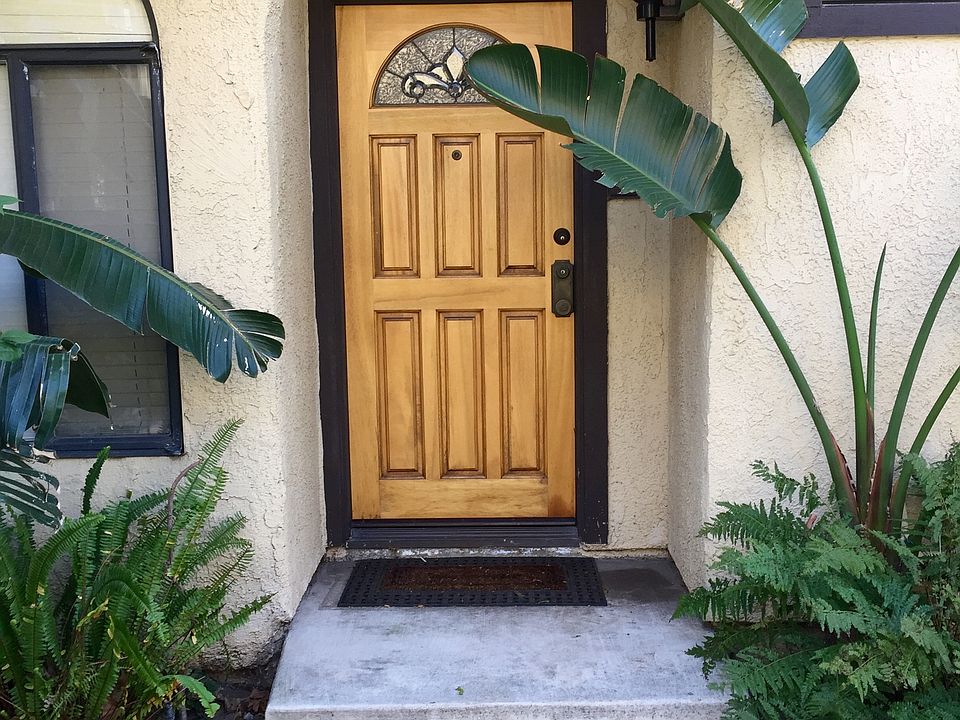 1st image of 6742 Encino Ave Unit 2