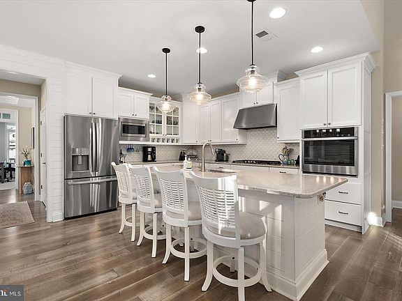 2nd image of 11271 Hall Rd