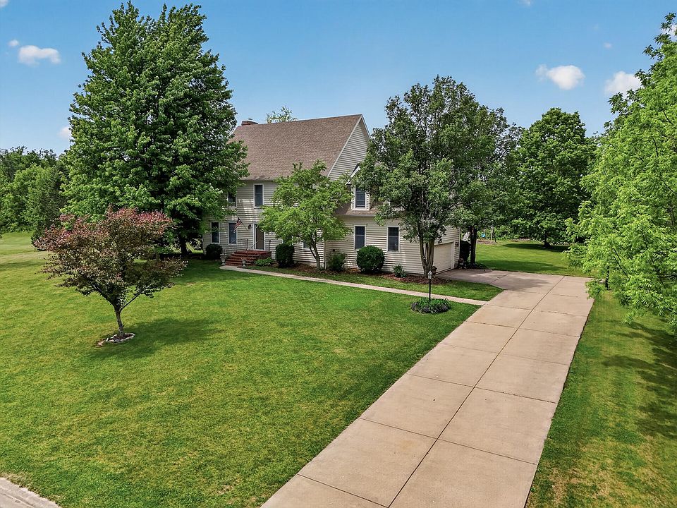 1st image of 568 Shatz Dr
