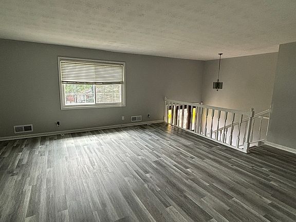 4th image of 2864 High Brook Way SE