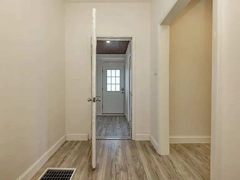 330 Naugatuck Ave — Photo 14