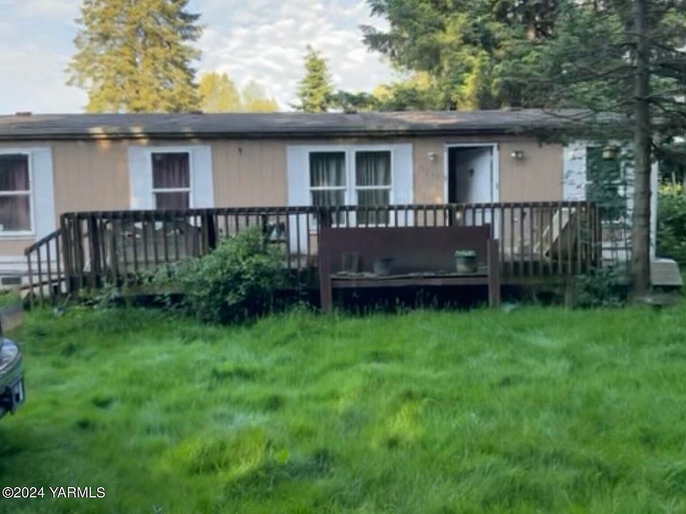2nd image of 11215 NE 172nd Dr
