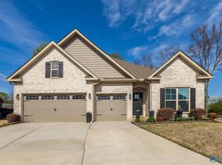 216 Blackwood Dr, Madison, AL 35757
