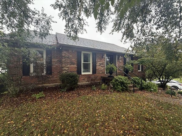 401 Winding Way