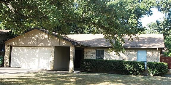 4th image of 3809 Boxwood Ct