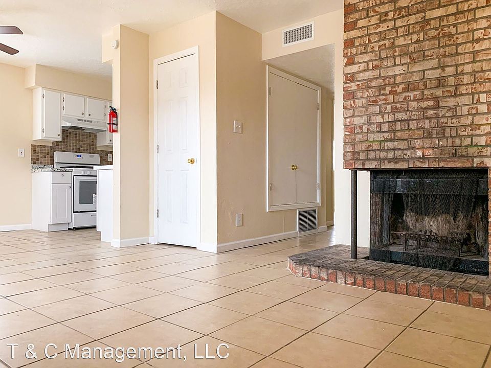 1st image of 12813 Dorado Dr SE #D