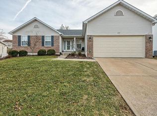124 Winter Park Ct, Fenton, MO 63026