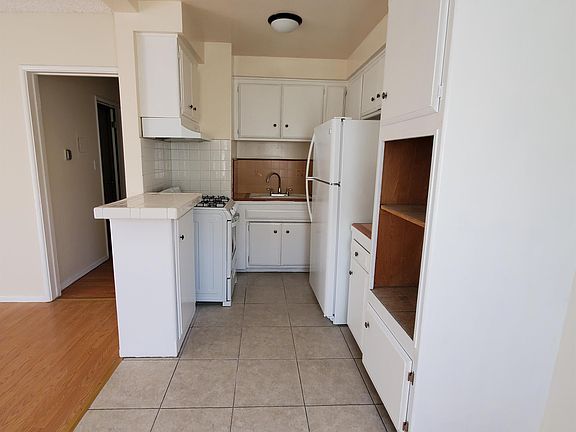 4th image of 118-120 N Chester Ave Unit 1186
