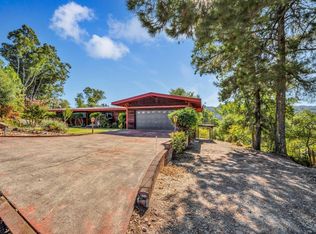 571 Riverside Dr, Ukiah, CA 95482