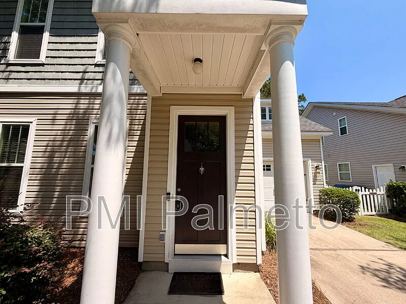 3 bed, 2.5 bath, 1788 sqft, $1,950 — Photo 2