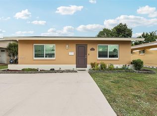 Mainlands Of Tamarac Lake, Tamarac, FL 33321