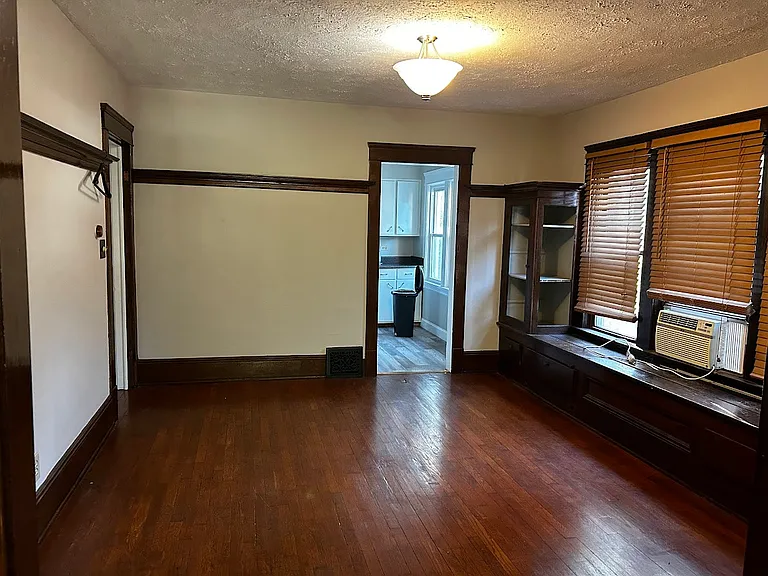 1321-1323 W89th street 2nd floor Family Room