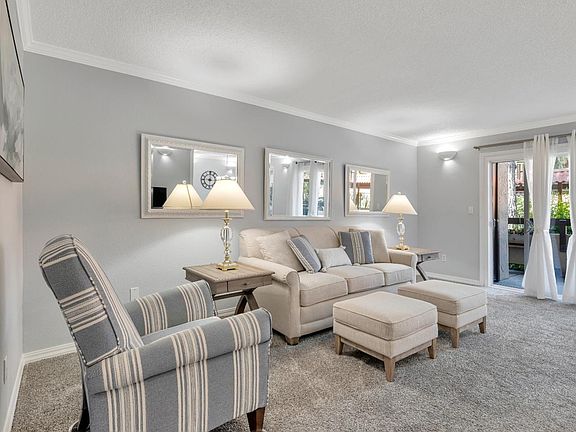 4th image of 279 Tradewinds Dr APT 3