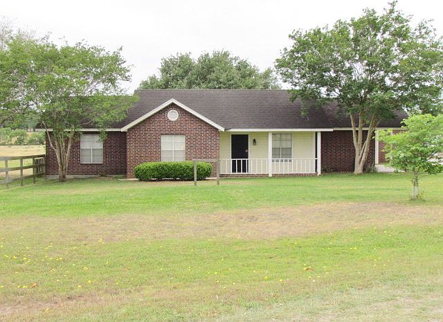1st image of 416 Crawford Dr