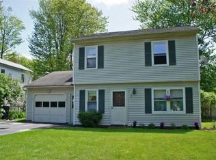 80 Oakwood Dr, South Burlington, VT 05403