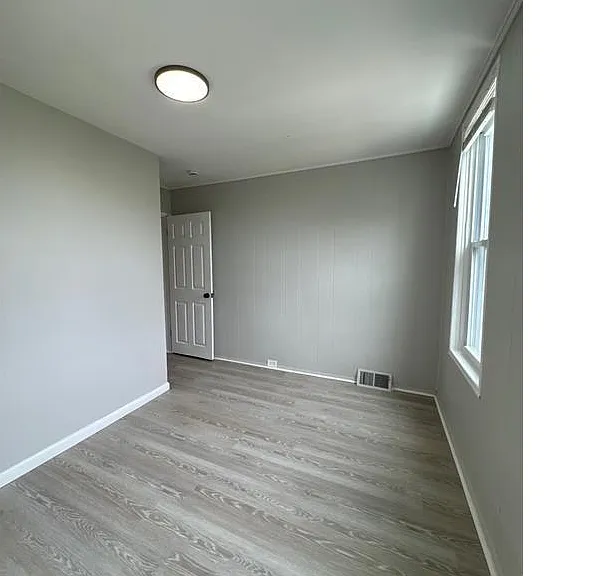 600 N Edgewood St — Photo 10