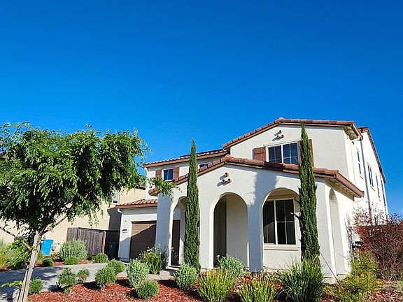 3rd image of 835 Berryessa Way