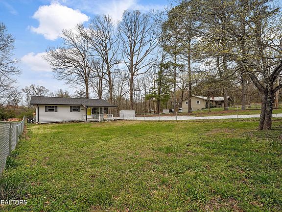 2nd image of 983 W Lane Rd