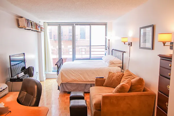 Rented by Cord Realty Group | media 28