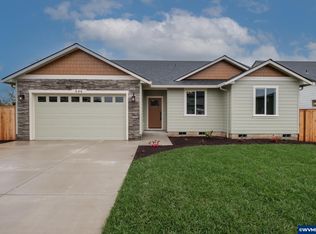 646 NE Kerns Dr, Dallas, OR 97338