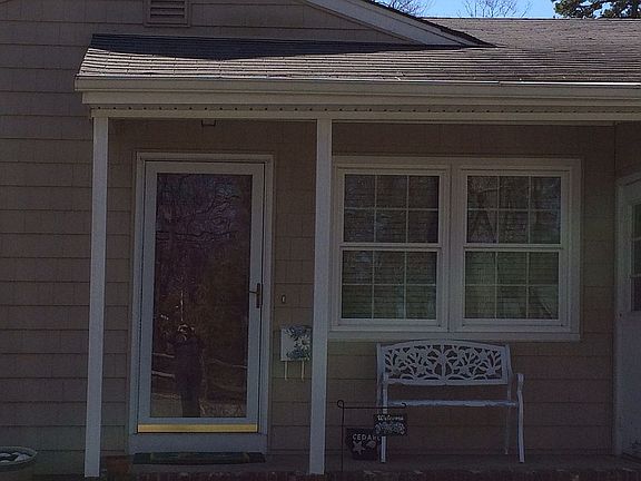 2nd image of 353 Iroquois Dr