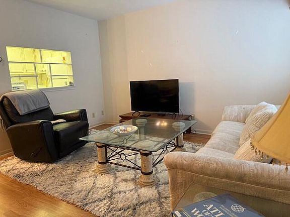 4th image of 3120 Lake Osborne Drive #208