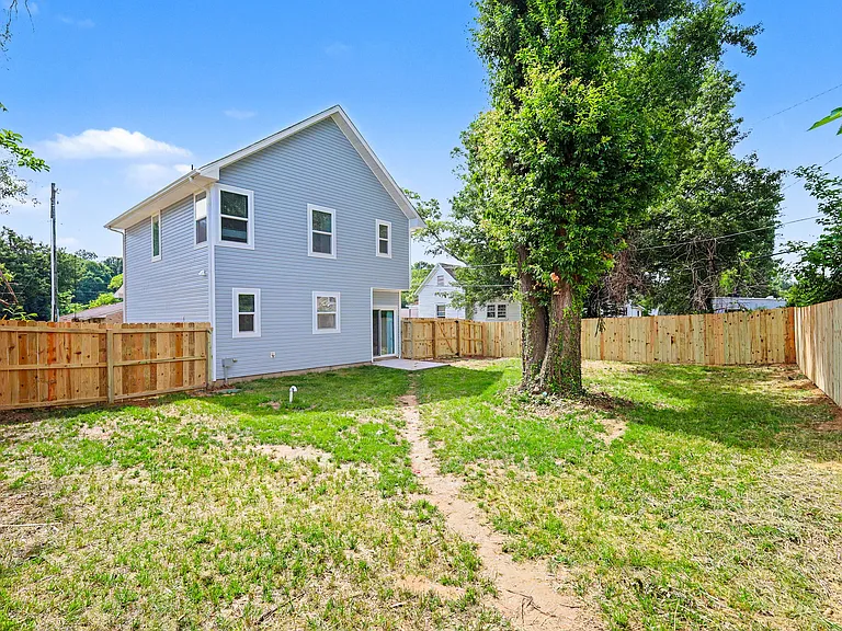 702 Legrand St — Photo 31
