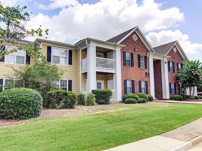 Azalea Ridge Apartments — Photo 25