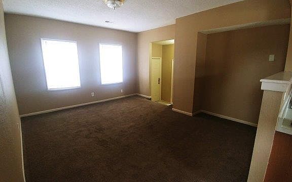 2nd image of 300 Jackson Ave APT B