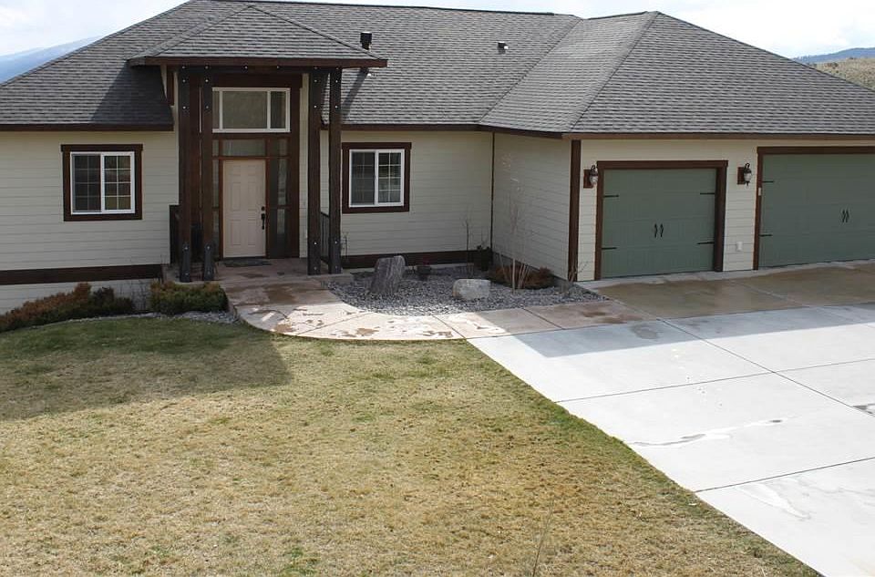 1st image of 3021 Loraine Dr