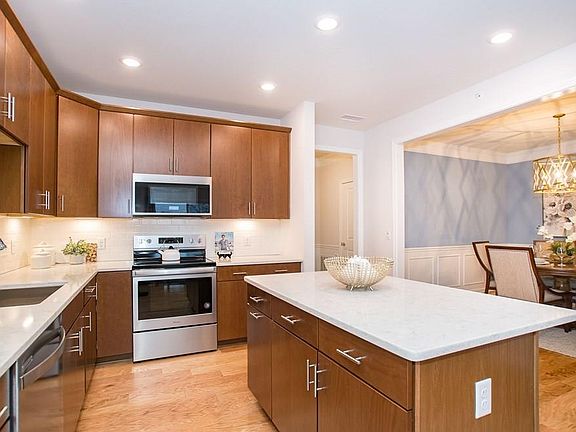 3rd image of 1308 Pennington Dr #1308