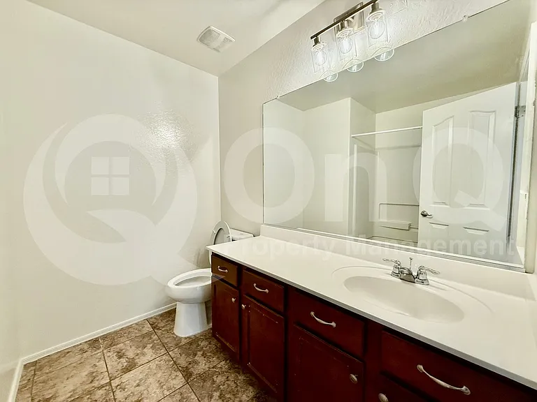 12025 W Avenida Del Rey — Photo 19