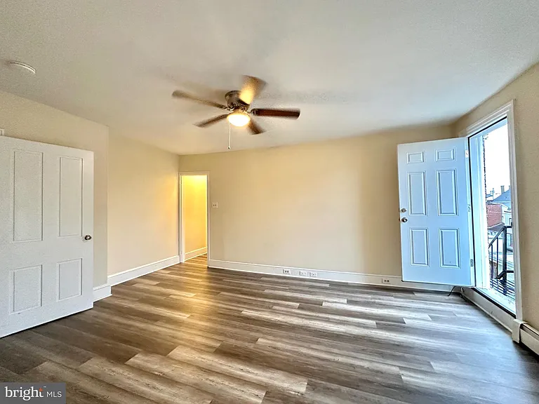 914 Swede St #3 — Photo 11