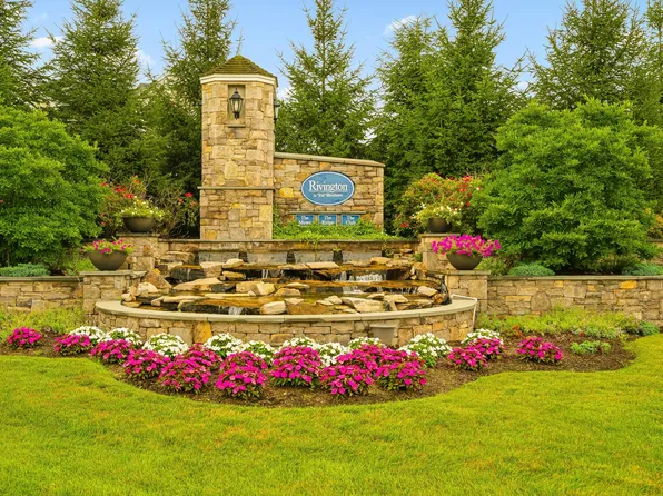 728 Center Meadow Lane #728, Danbury, CT 06810