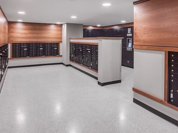 200 University Ave SE Unit 406