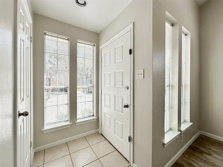 5515 Strack Rd #135 — Photo 5