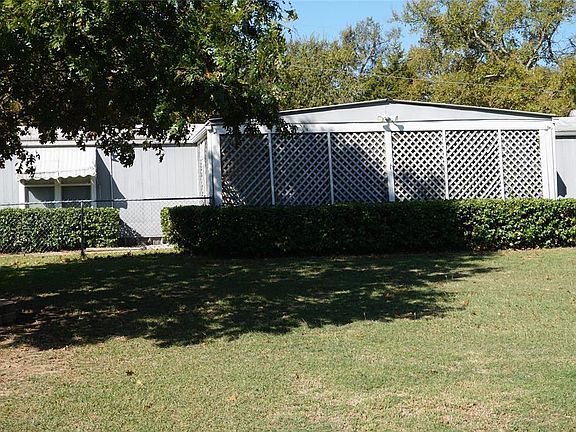 3rd image of 69 Plum Ln