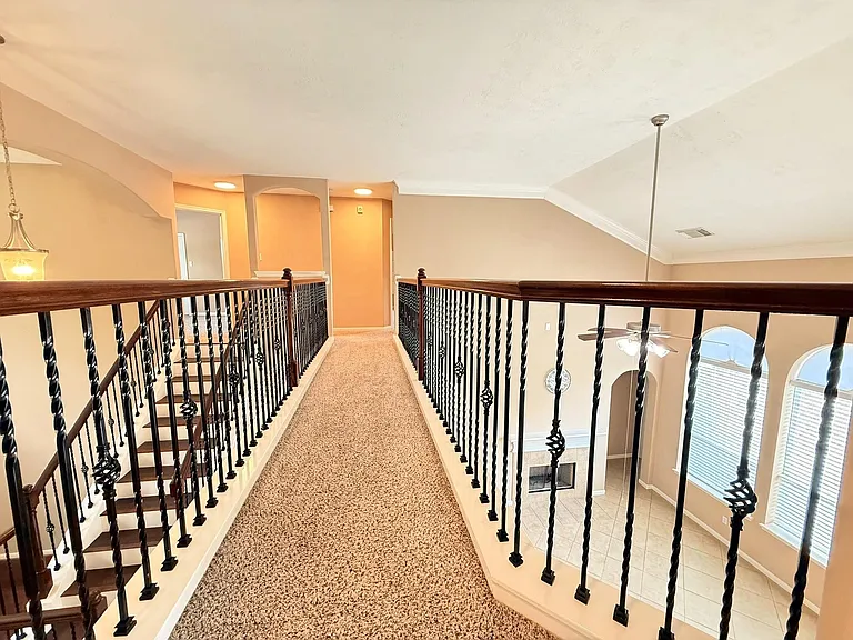 2214 Jurgensen Ln — Photo 24