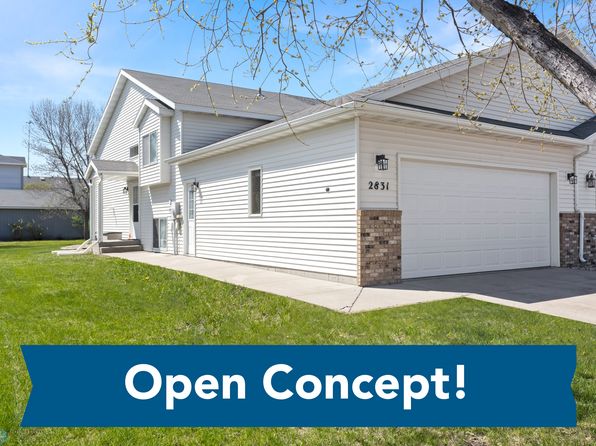 2831 Wheatland Dr S, Fargo, ND 58103