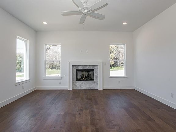 5th image of 2236 Dalford St