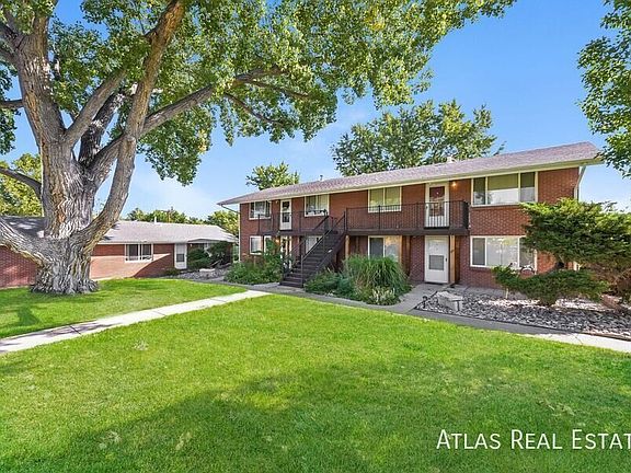 2nd image of 800 Miller Ct Unit 4