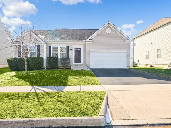 1075 Hartford Ln, London, OH 43140