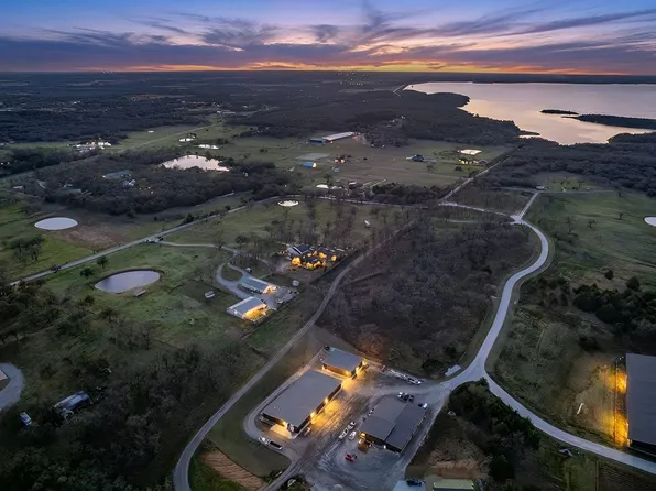 11559 Merrill Rd, Pilot Point, TX 76258