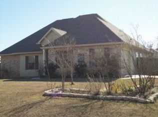 41056 Snowball Cir, Ponchatoula, LA 70454