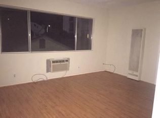 300 N Holliston Ave, Pasadena, CA 91106