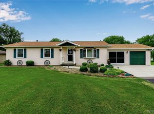 817 Ransom Rd, Lancaster, NY 14086