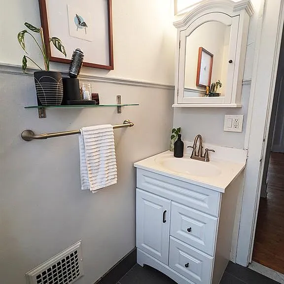648 E Lincoln St — Photo 14