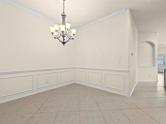 4th image of 14626 Bergenia Drive