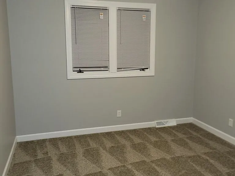 205 Forest View Ct — Photo 19